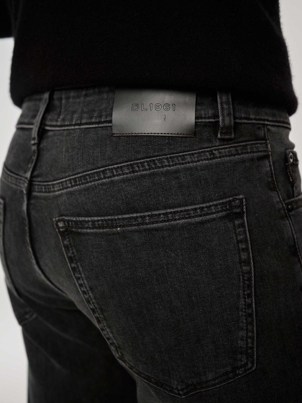 Russel Slim Straight in Sable