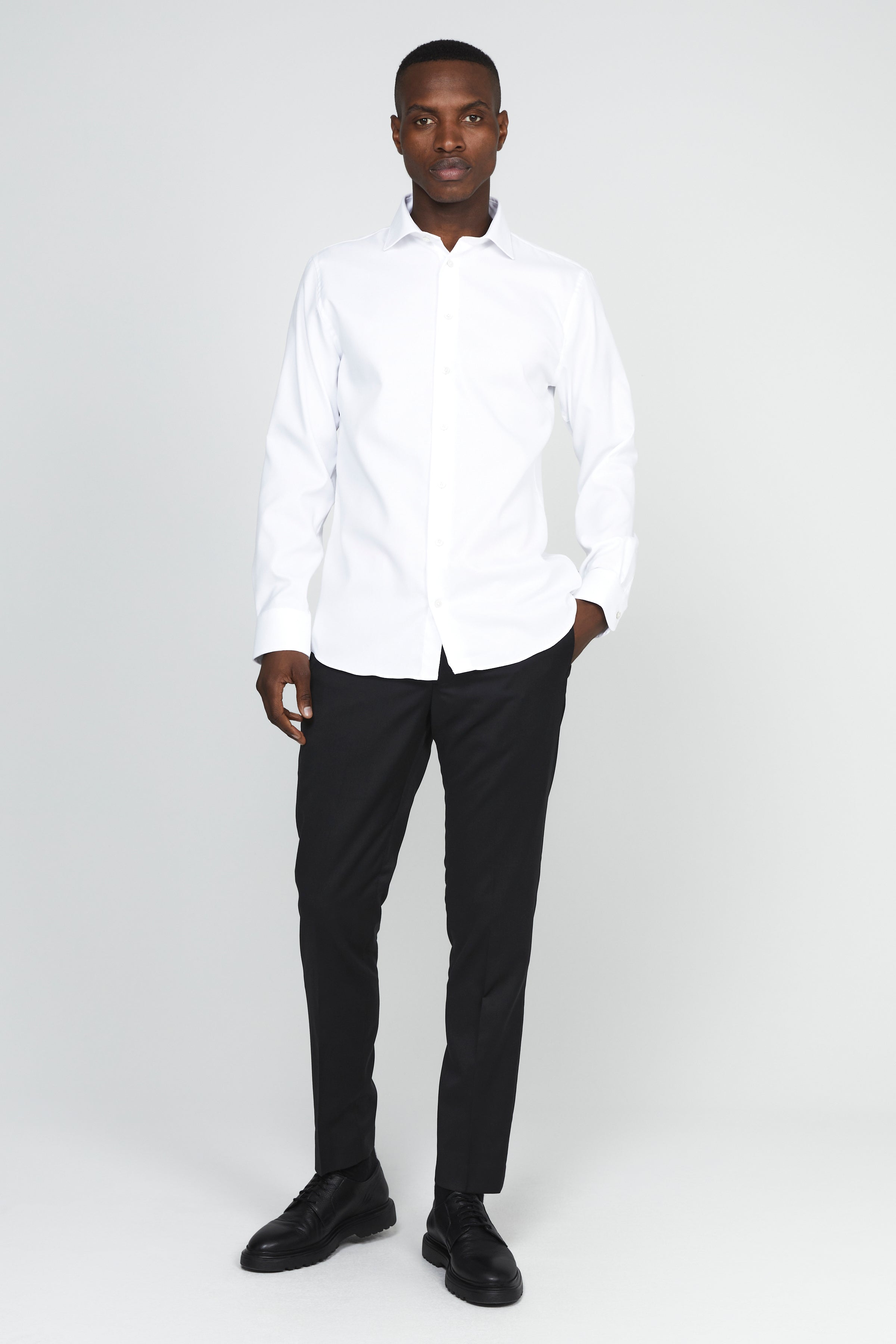 Marc Lux Oxford in White