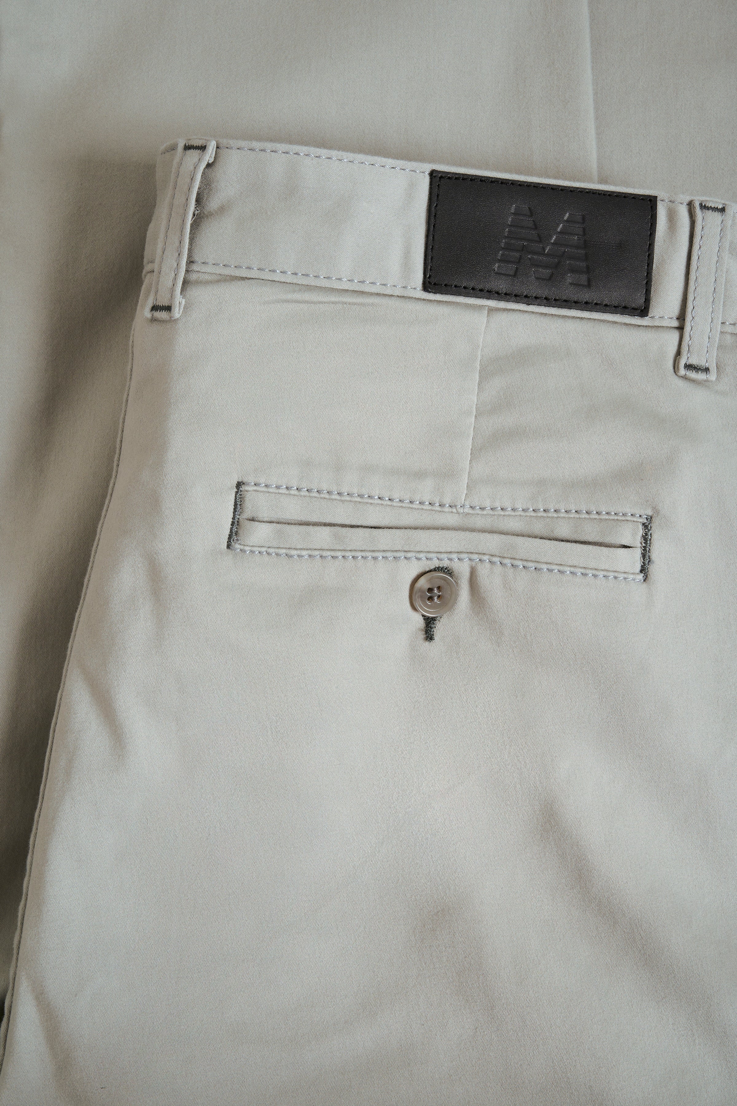 MAParker Pant in Ghost Gray