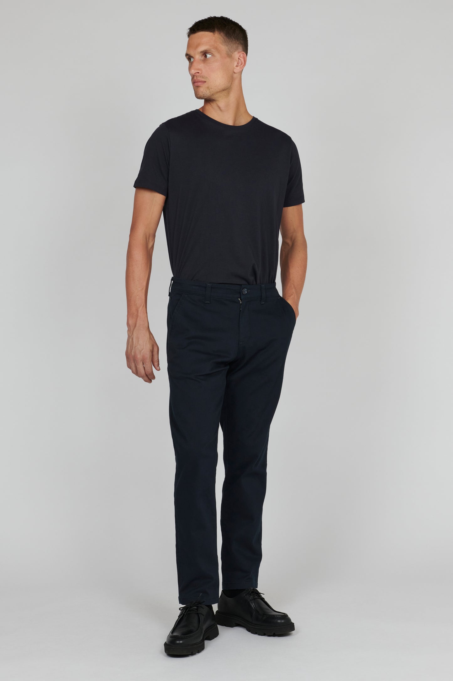 MaParker Pant in Dark Navy