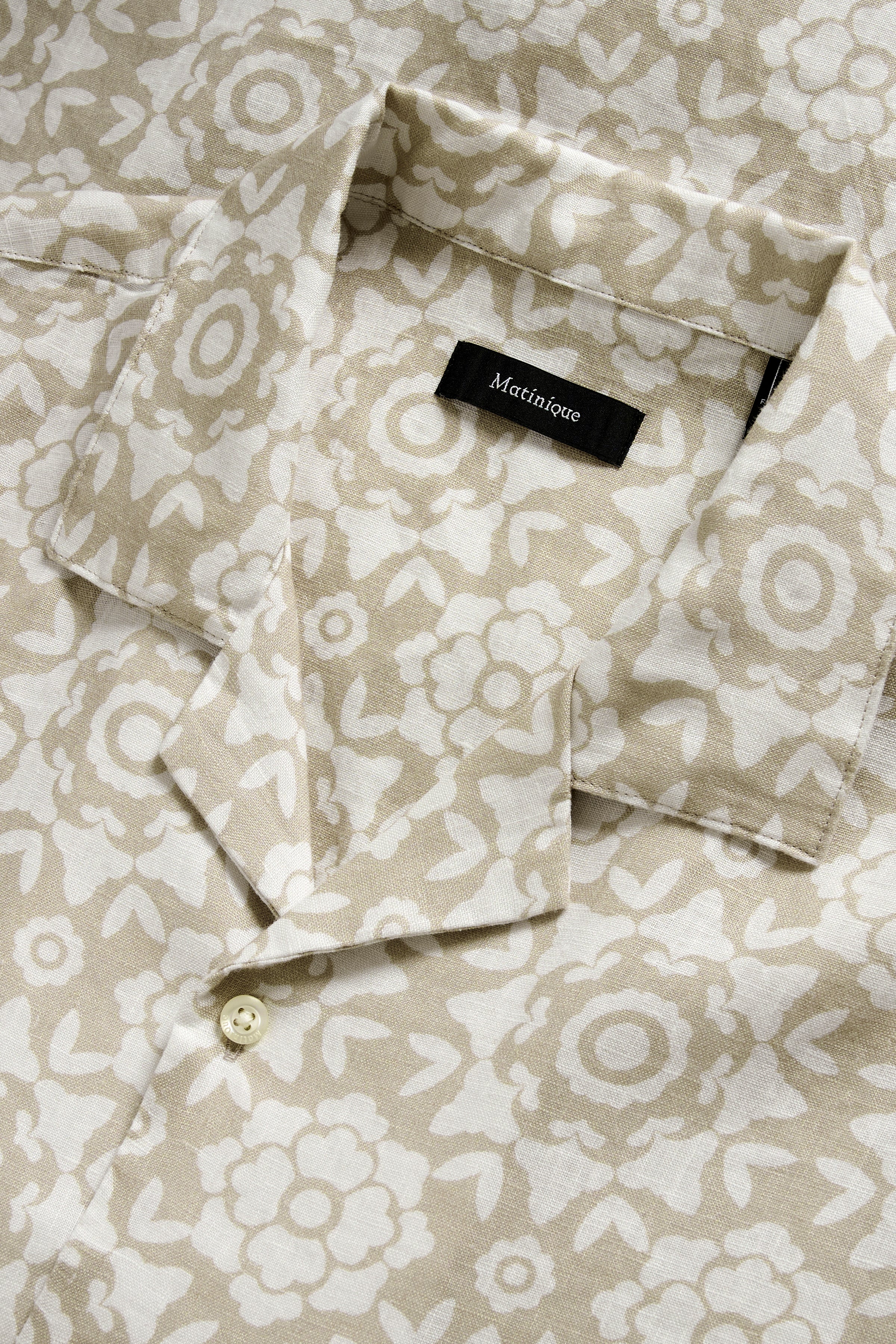 MaKlampo SS Linen Shirt in Plaza Taupe