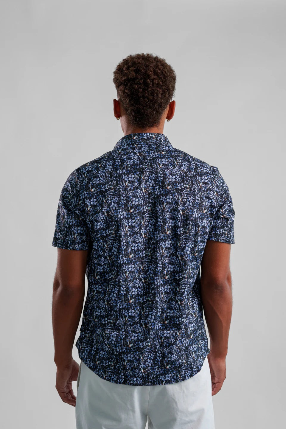 Short Sleeve Woven Shirt in Flight & Floral