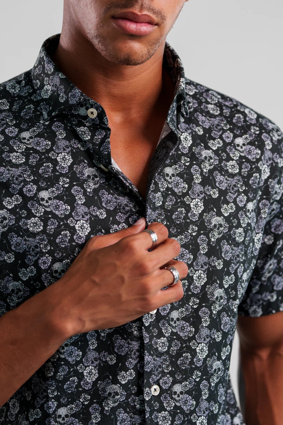 Short Sleeve Woven Shirt in Summer Crush Skulls