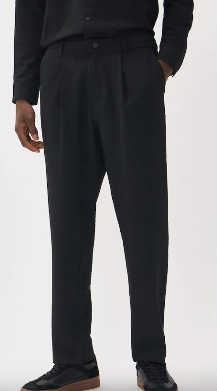 MaHart Pant in Black Seersucker