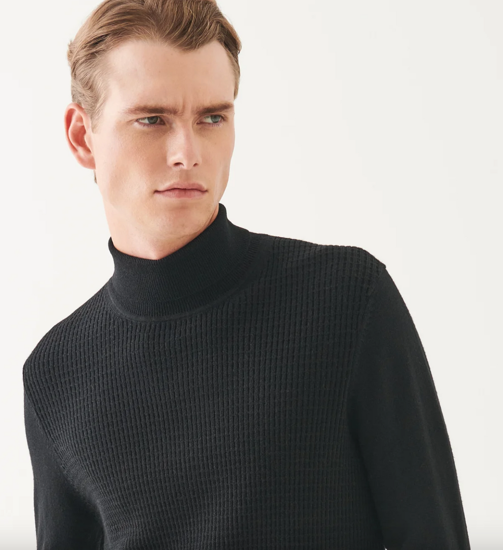 Premium Merino Turtle Neck in Black