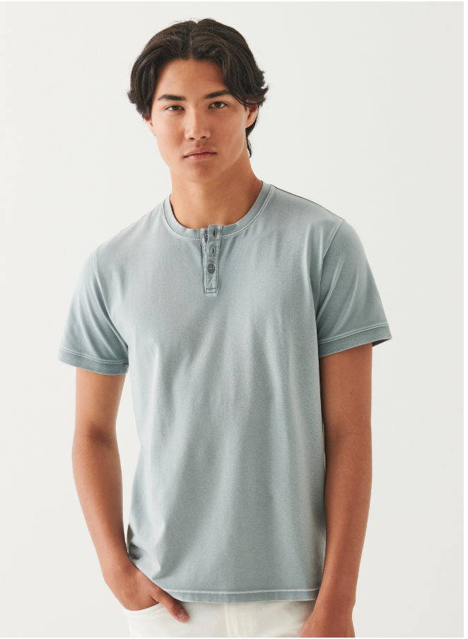 Iconic Old Wash Henley in Seafoam