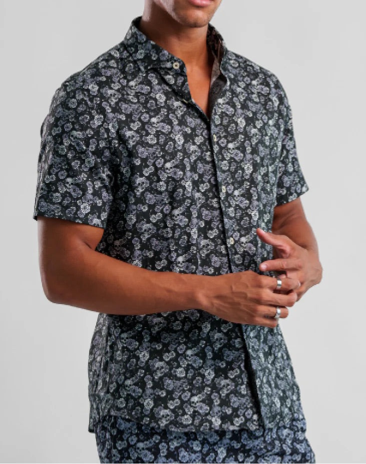 Short Sleeve Woven Shirt in Summer Crush Skulls