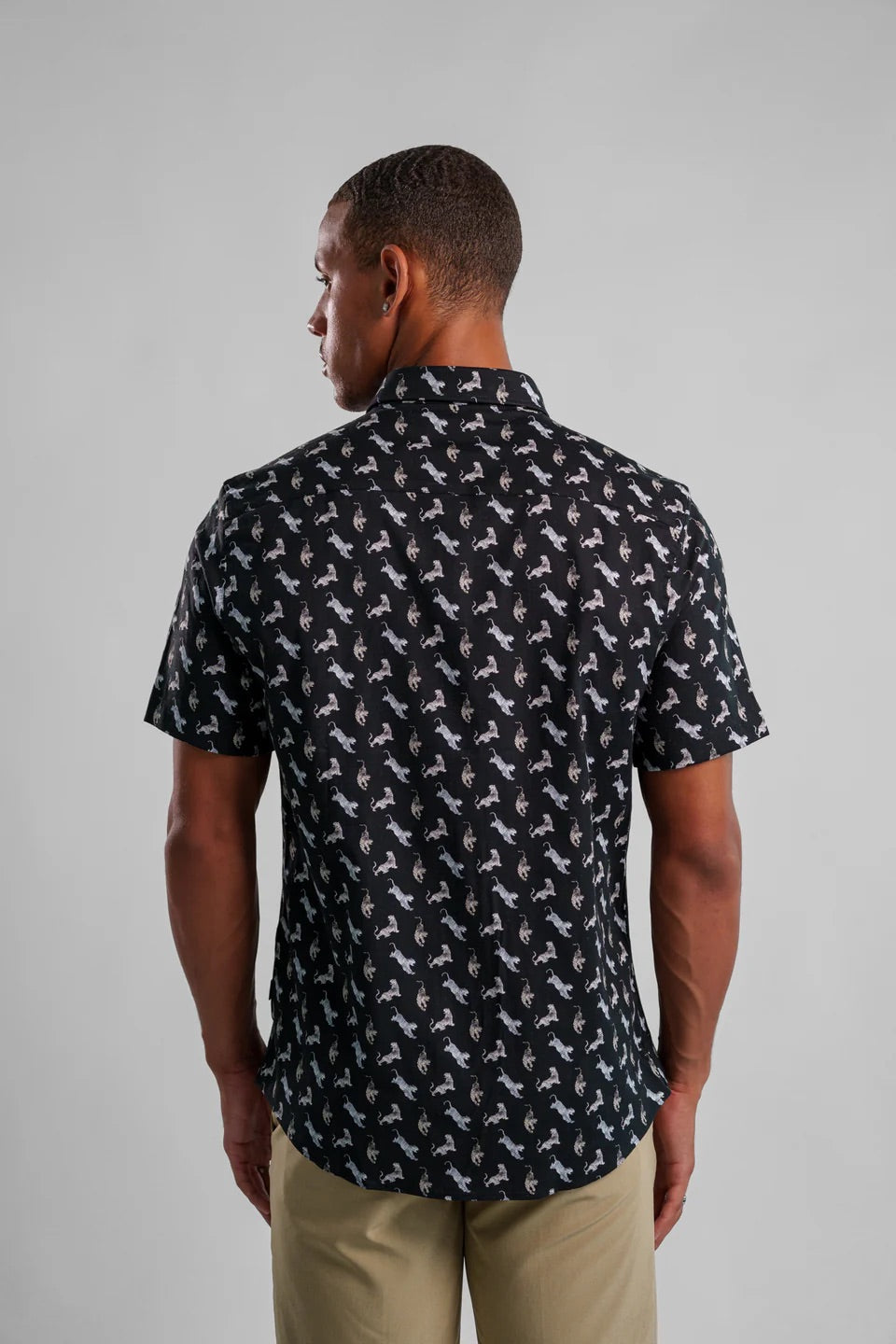 Short Sleeve Woven Shirt in Big Cat