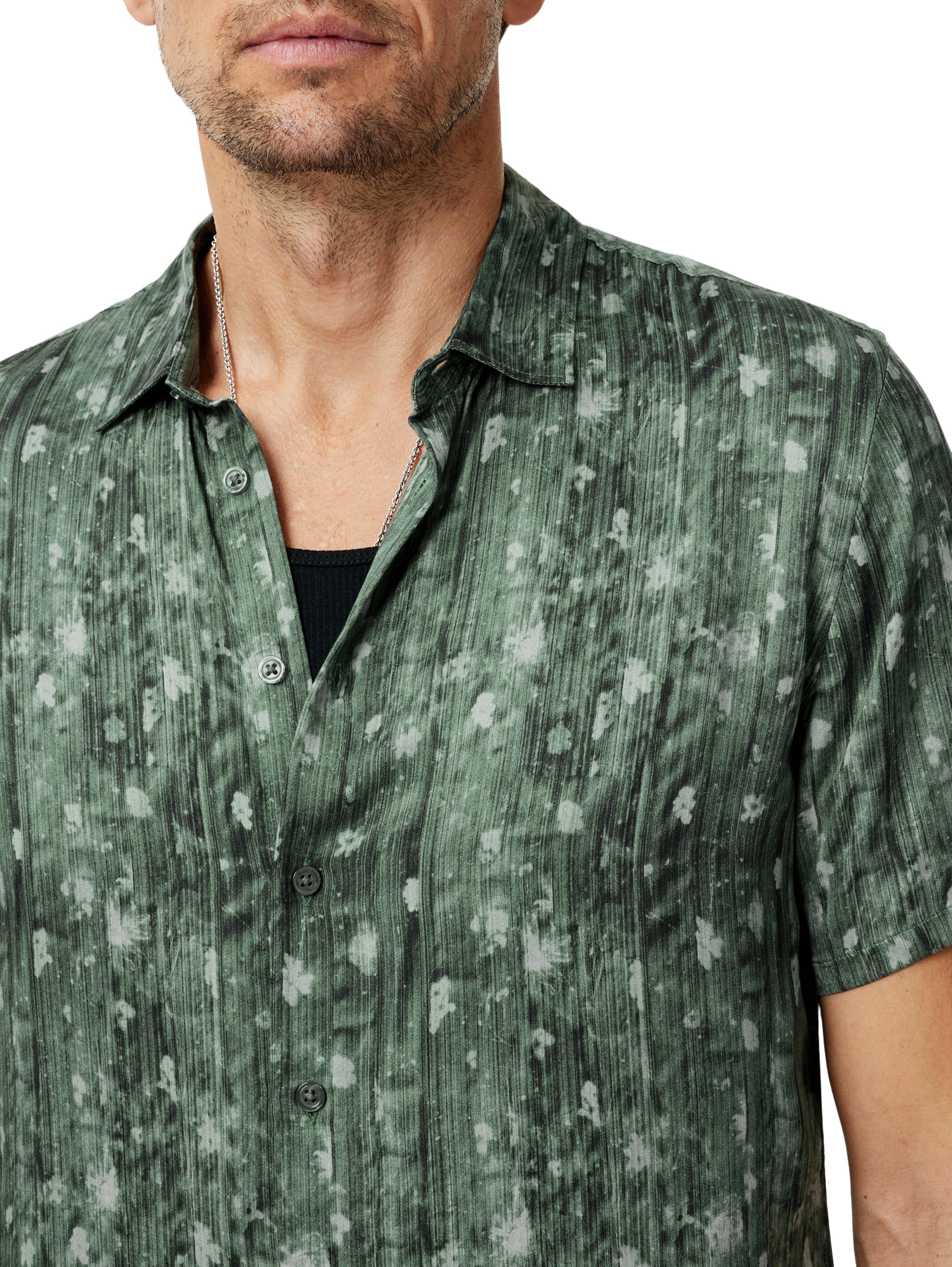 Sean SS Button Up in Clover Green