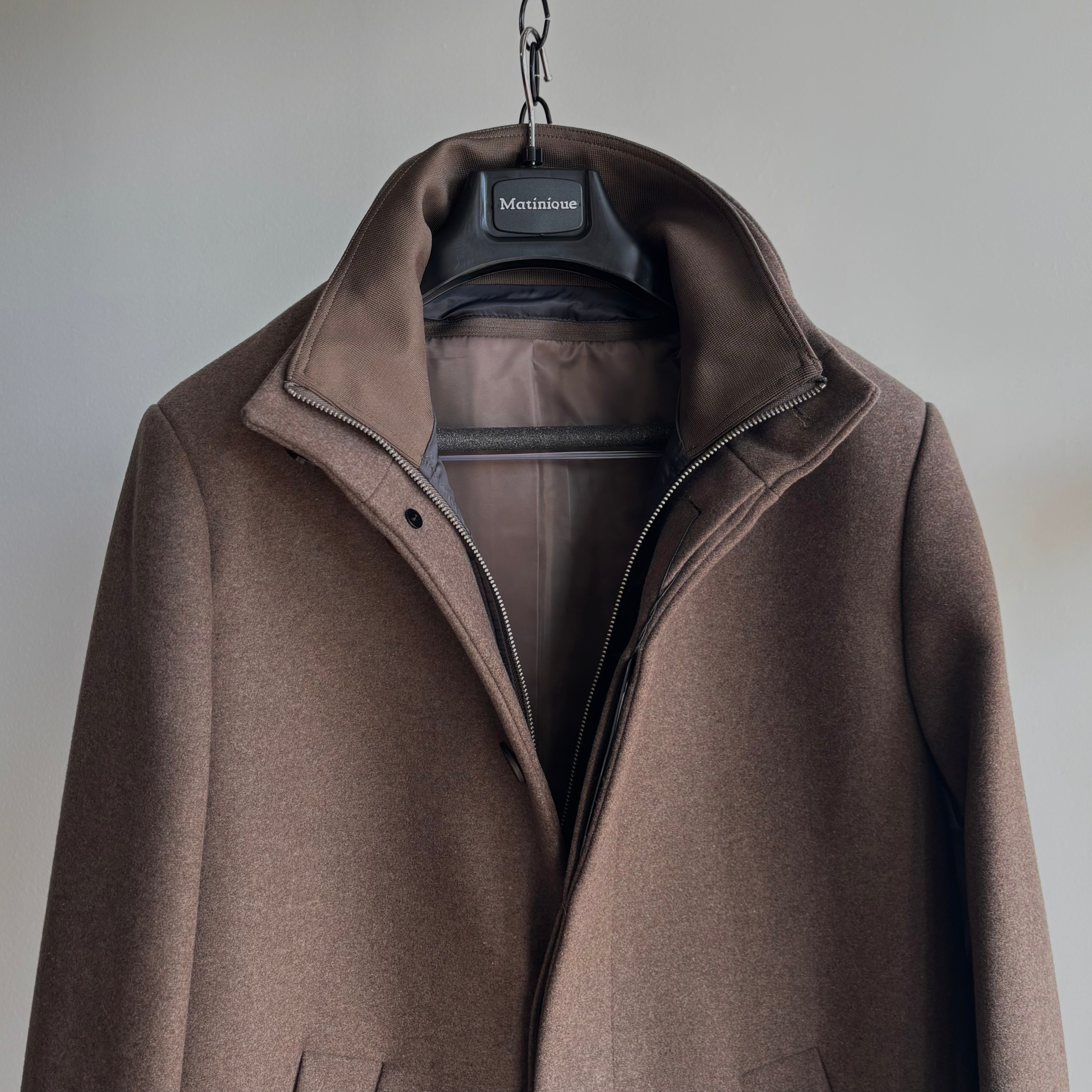 Harvey N Classic Wool Coat in Walnut