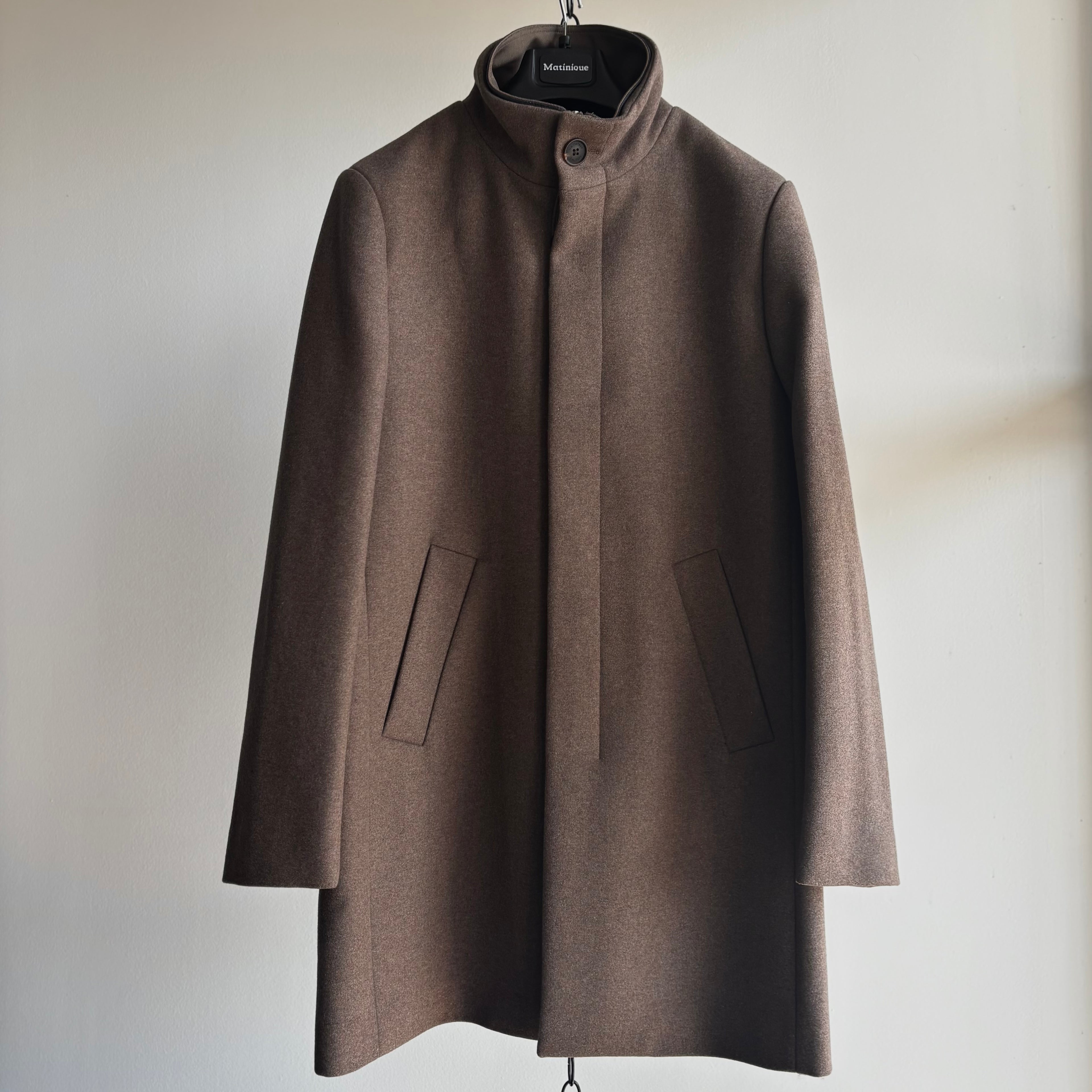 Harvey N Classic Wool Coat in Walnut