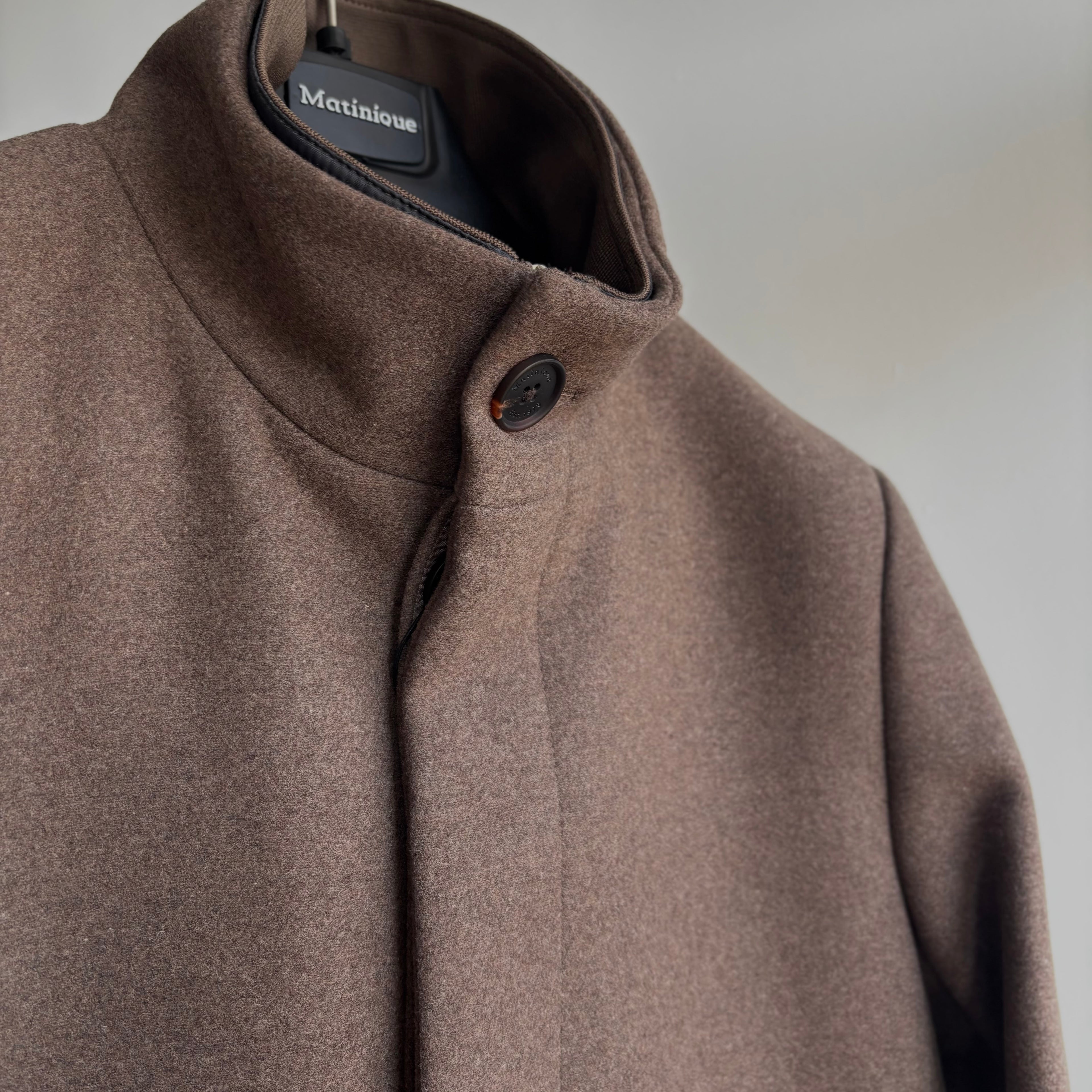 Harvey N Classic Wool Coat in Walnut