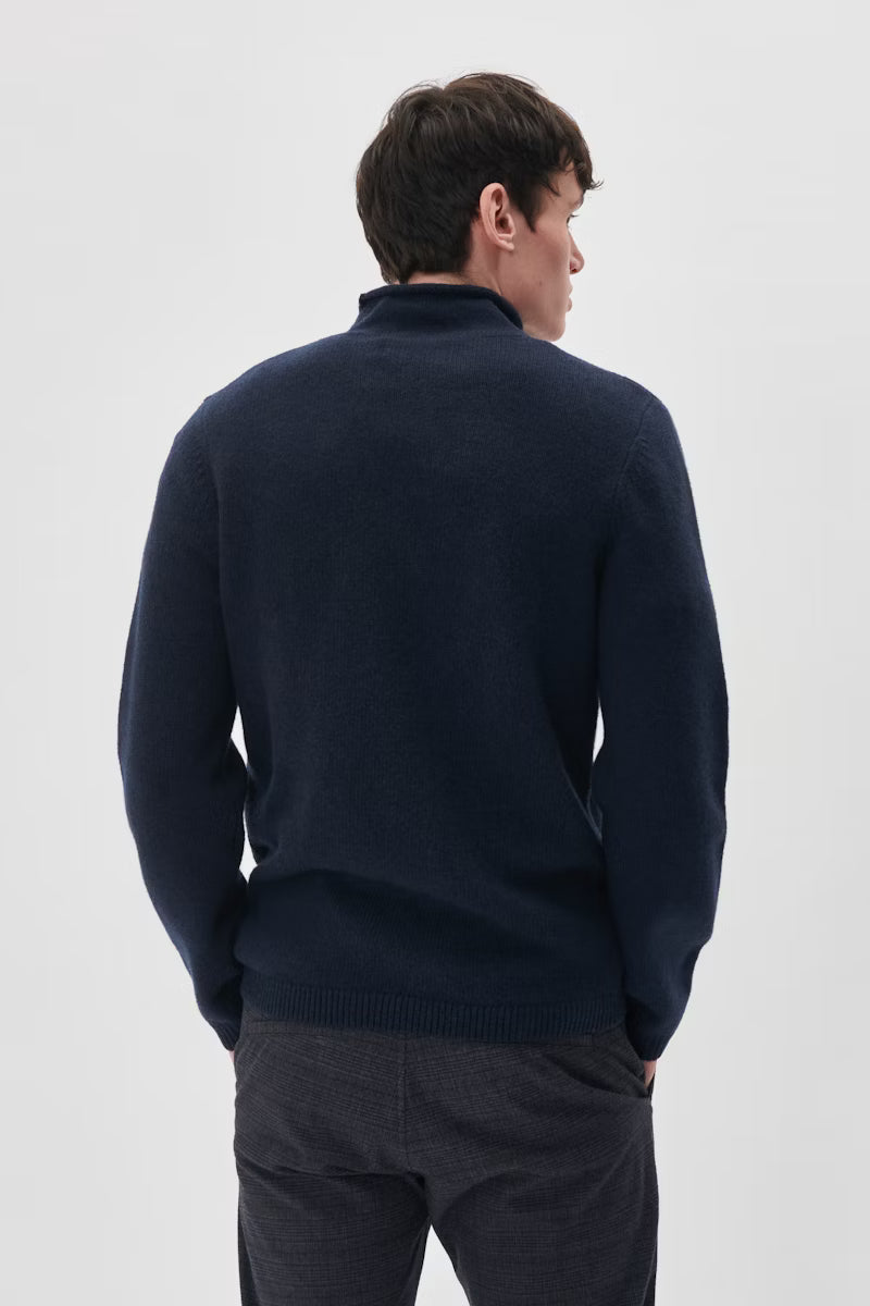 MArelaxroll Heritage Wool Sweater in Navy